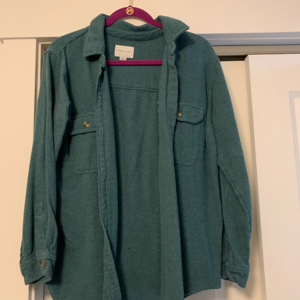 Women’s American eagle button up